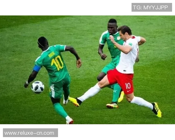 美式足球壁纸下载尽享激情与速度的视觉盛宴，助你打造个性化桌面风格